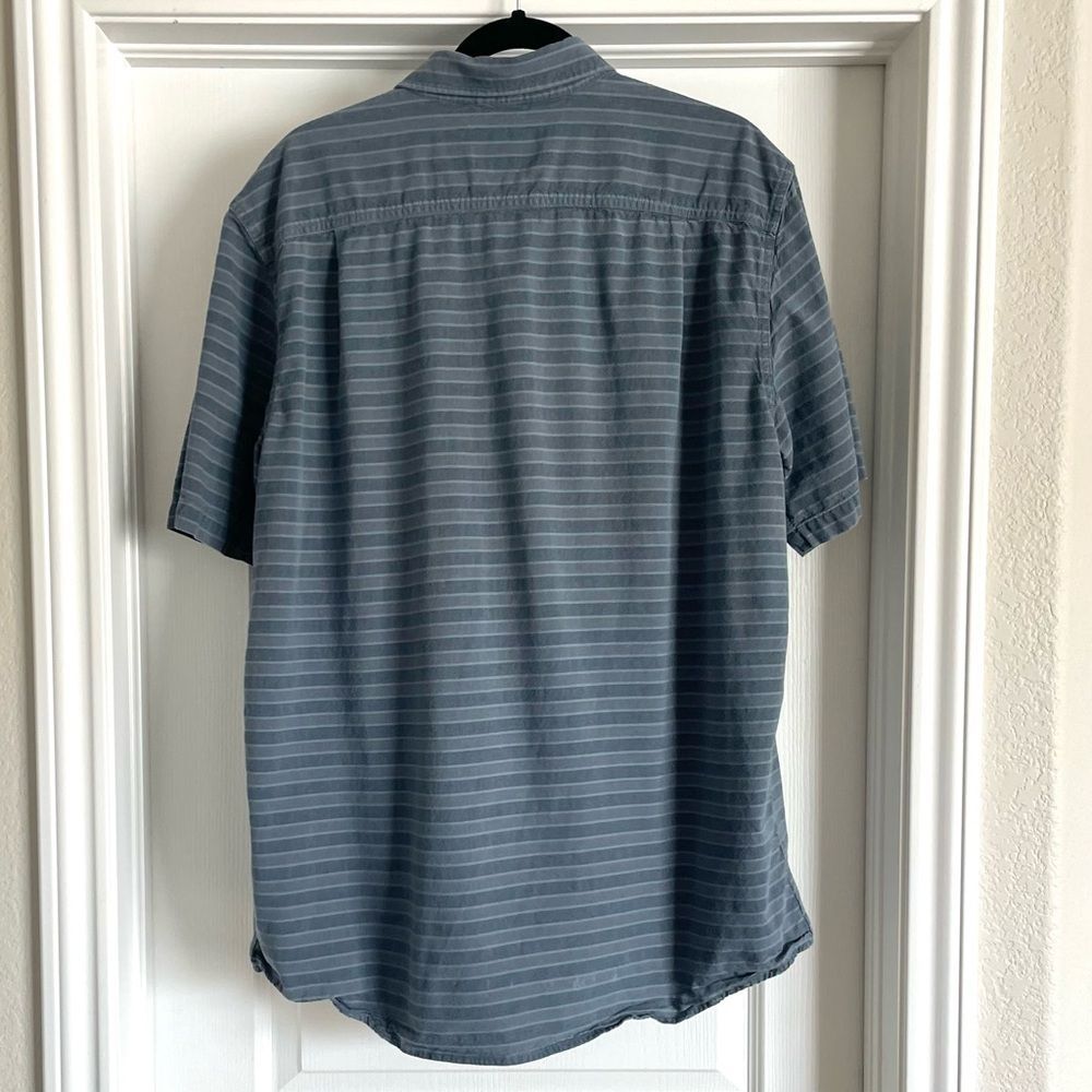 Carhartt Men's Loose Fit Short Sleeve Midweight Blue Striped Shirt Large Tall - Picture 3 of 8